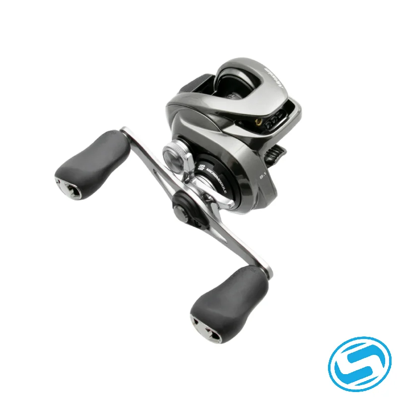 Fishing tackle multi-rack-Shimano Metanium B Casting Reel